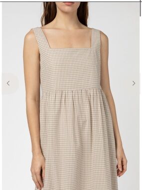 Mod Ref Taupe Gingham Square-Neck Midi Dress